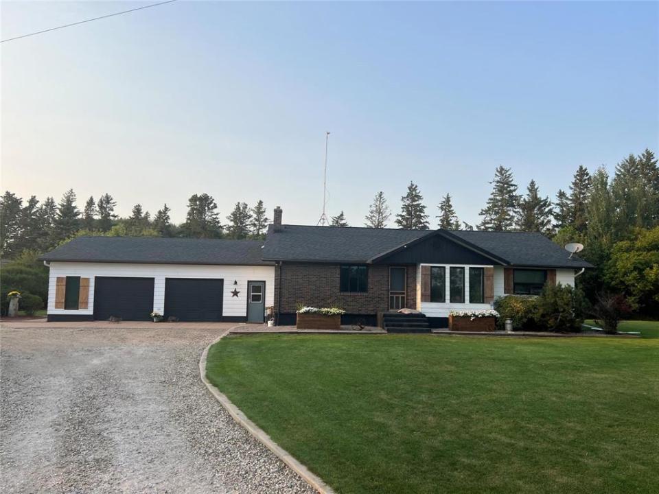 144 SOLSGIRTH ROAD, Shoal Lake, Manitoba R0J 2B0, Canada