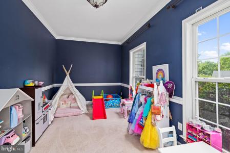 5 Oak Crest Court, Fredericksburg, Virginia 22405, USA