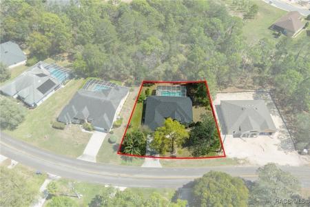 155 Pine Street, Homosassa, Florida 34446
