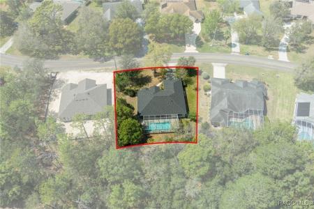 155 Pine Street, Homosassa, Florida 34446