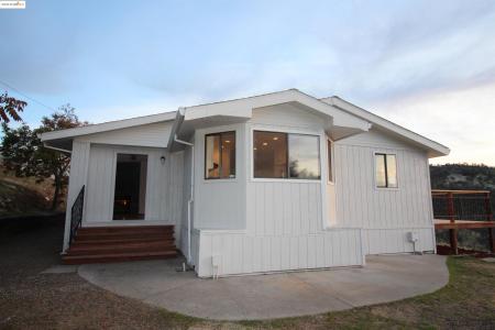 9543 Coronado, La Grange, California 95329, USA