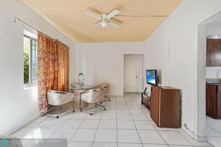 12260 N N Miami Avenue, North Miami, Florida 33168, HOA KỲ
