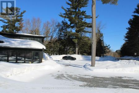 4 BARTLETT DRIVE, Seguin, Ontario P2A 2W8, Kanada