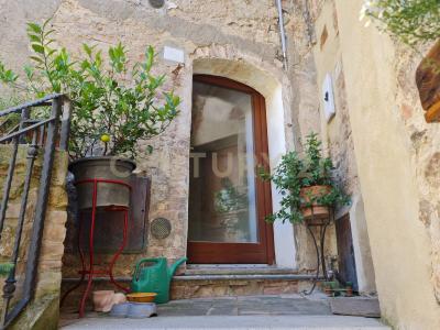 Via Volterra, Cinigiano, Toscana 58044, Italien