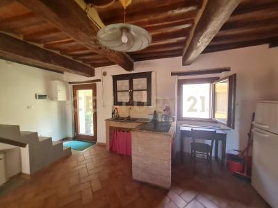 Via Volterra, Cinigiano, Toscana 58044, Italien