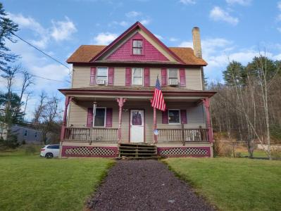 9 Swanerbury Road, Pond Eddy, NY 12770, USA