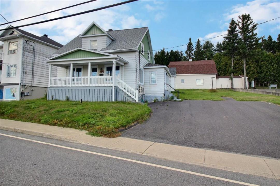 256 Rue Commerciale, Saint-Louis-du-Ha! Ha!, Quebec G0L 3S0, Kanada