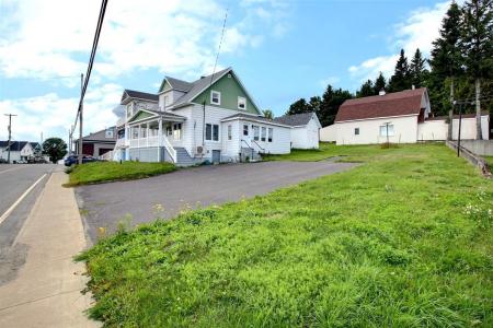 256 Rue Commerciale, Saint-Louis-du-Ha! Ha!, Quebec G0L 3S0, Kanada