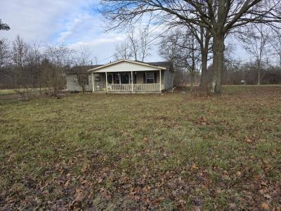 4404 N Lake Rd, West Farmington, Ohio 44491