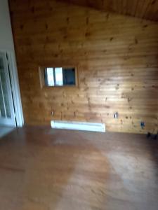 4404 N Lake Rd, West Farmington, Ohio 44491