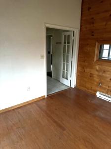 4404 N Lake Rd, West Farmington, Ohio 44491
