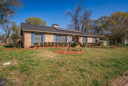 702 El Paso St., Jacksonville, Texas 75766, USA