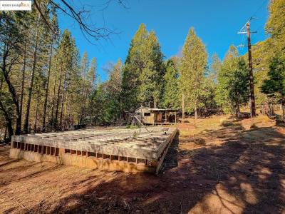 16681 Hillside, Sonora, California 95370, USA