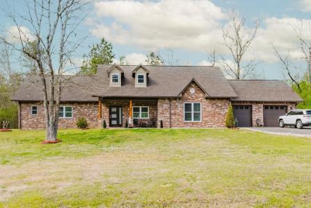 420 Coachlight Road, Hot Springs, Arkansas 71913, USA