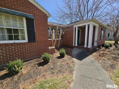 14652 N IL Hwy 37 Highway, Mt Vernon, Illinois 62864, HOA KỲ