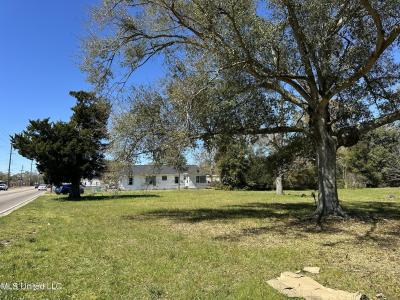 712 E Pass Road, Gulfport, Mississippi 39507, HOA KỲ