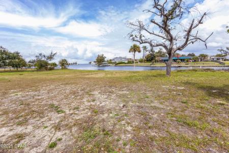 3034 W 27th Court, Panama City, Floryda 32405, USA