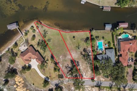 3034 W 27th Court, Panama City, Floryda 32405, USA