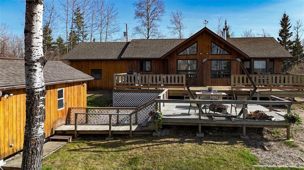 49 VICTOR CRESCENT, Onanole, Manitoba R0J 1N0, Canadá