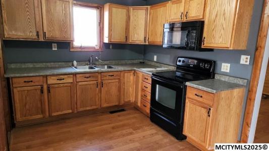 123 W Water St, Shell Rock, Iowa 50670, Estados Unidos