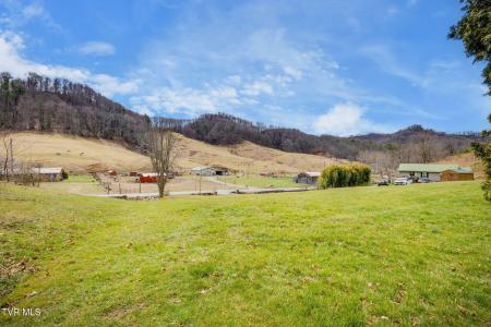 335 Shell Creek Road, Roan Mountain, Tennessee 37687, États-Unis