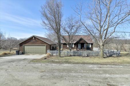 2964 330th Street, Ellsworth, Iowa 50075, USA