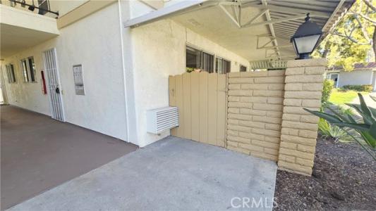 2229 Via Puerta , C, Laguna Woods, カリフォルニア 92637, アメリカ合衆国