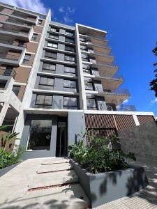 Narciso Colman y Juan Max Boettner , Las Lomas, Asunción 00001, Paraguay