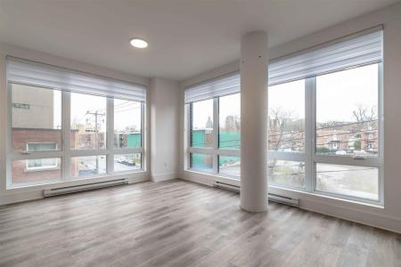 2805 Ch. Bates, Montréal (Côte-des-Neiges/Notre-Dame-de-Grâce), 魁北克省 H3S 1B5, 加拿大
