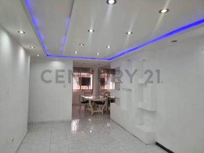 Las Delicias Urbanización Andrés Bello. Residencias Los Taguanes. Número 1-C, Maracay, Aragua 2101, Venezuela