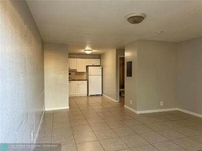 5222 NW 18th Pl 5222, Lauderhill, Флорида 33313, Соединенные Штаты