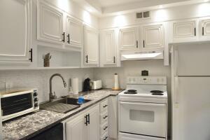 2841 Somerset Drive Unit# 217, Lauderdale Lakes, Florida 33311