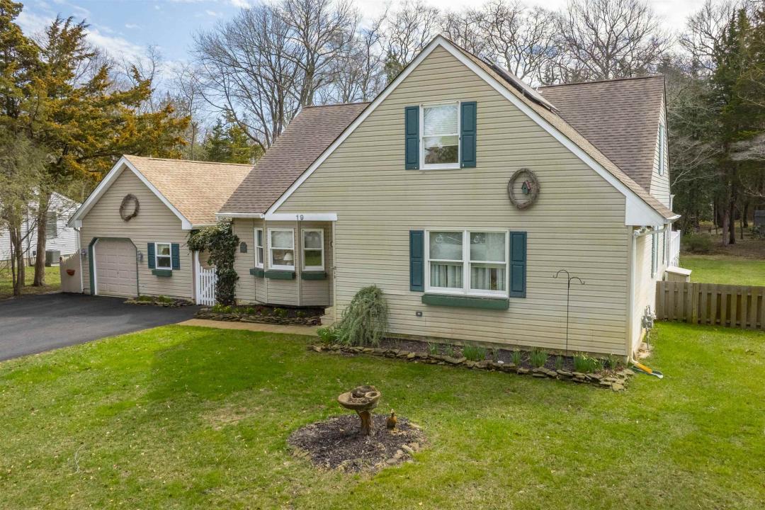 19 Lomurno Lane, Green Creek, New Jersey 08210