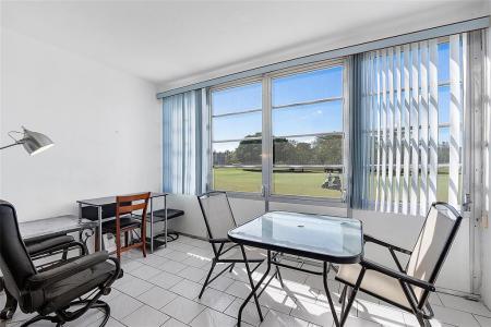 7847 Golf Circle Drive # 211, Margate, Florida 33063, USA
