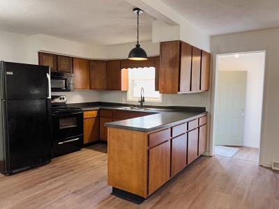 123 Earle Street, Crane, Indiana 47522, USA