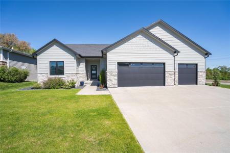 9450 Bottlebrush Road, Norwalk, Iowa 50211, USA