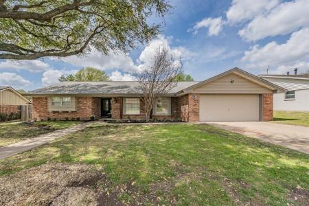6305 Tosca DR, Haltom City, 得克萨斯州 76180, 美国