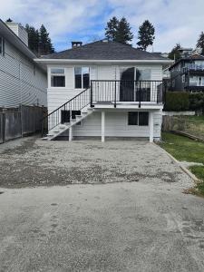 14729 GORDON AVENUE, White Rock, British Columbia V4B 2A6, Canada