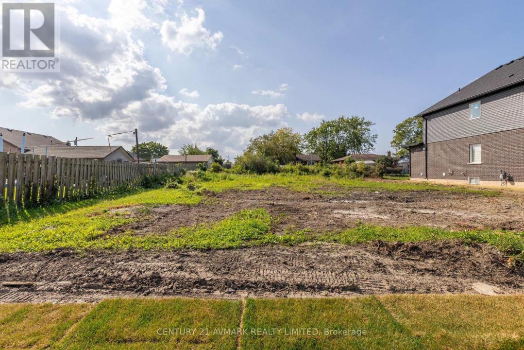 N/A MCLAUGHLIN STREET, Welland (lincoln/crowland), Ontario L3B 0J8, Canada
