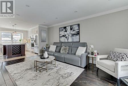 214 LORI AVENUE, Whitchurch-stouffville (stouffville), Ontario L4A 6C7, Canada