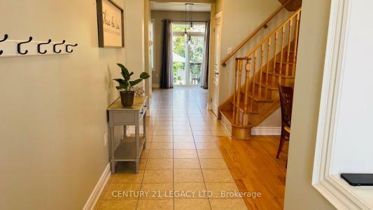 86 SYDIE LANE, New Tecumseth, Ontario L0G 1W0, Canada