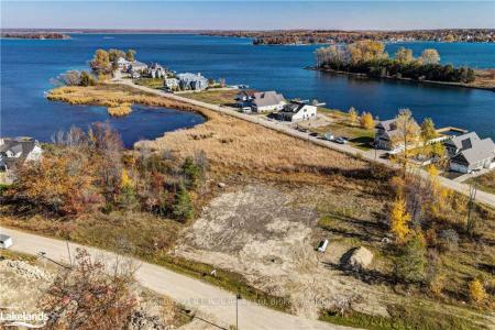 9 SWAN LANE, Tay, Ontario L0K 1R0, Canada