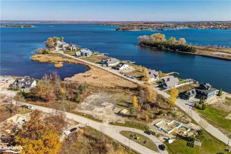 9 SWAN LANE, Tay, Ontario L0K 1R0, Canada