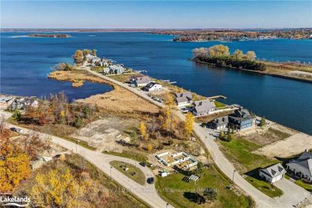 9 SWAN LANE, Tay, Ontario L0K 1R0, Canada