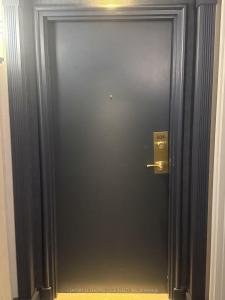 330 MCCOWAN ROAD, Toronto, Ontario M1J 3N3, Canada