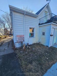 300 ARGYLE STREET S, Renfrew, Ontario K7V 1T9, Canada