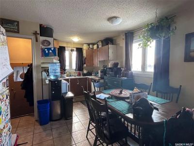1752 110TH STREET, North Battleford, 萨斯喀彻温省 S9A 2Z7, 加拿大