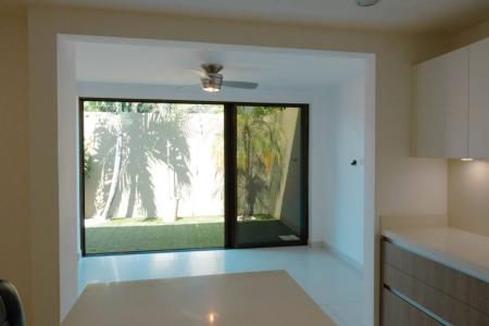 Condominio Almería , Pozos Santa Ana, San José 00001, 哥斯達尼加
