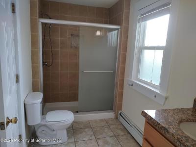 610 Avery Place 2nd Flr, Dunmore, Pennsylvania 18512, Stati Uniti