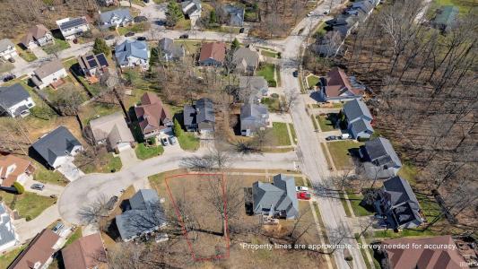1020 E Keri Marie Lane, Bloomington, Индиана 47401, Соединенные Штаты